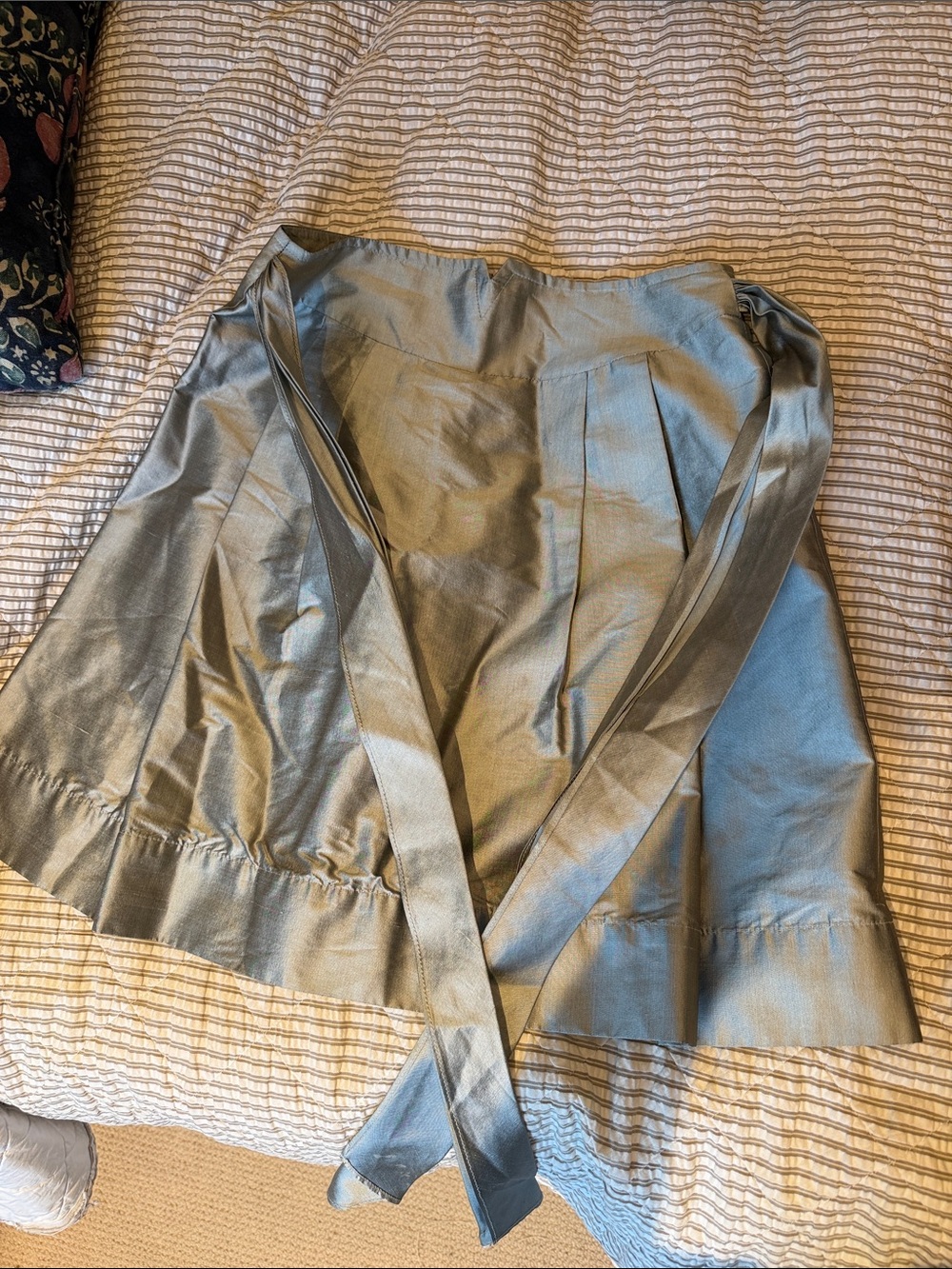 Trina Turk Silver A-Line Tie-Waist Skirt